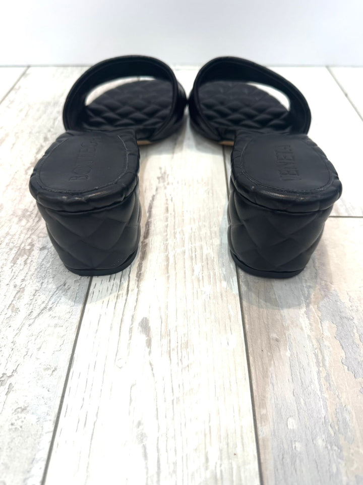 BOTTEGA VENETA QUILTED LAMBSKIN LEATHER AMY MULES
