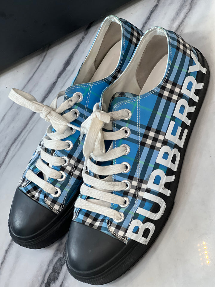 BURBERRY BLUE CHECK LARKHALL SNEAKERS – Caroline's Fashion Luxuries