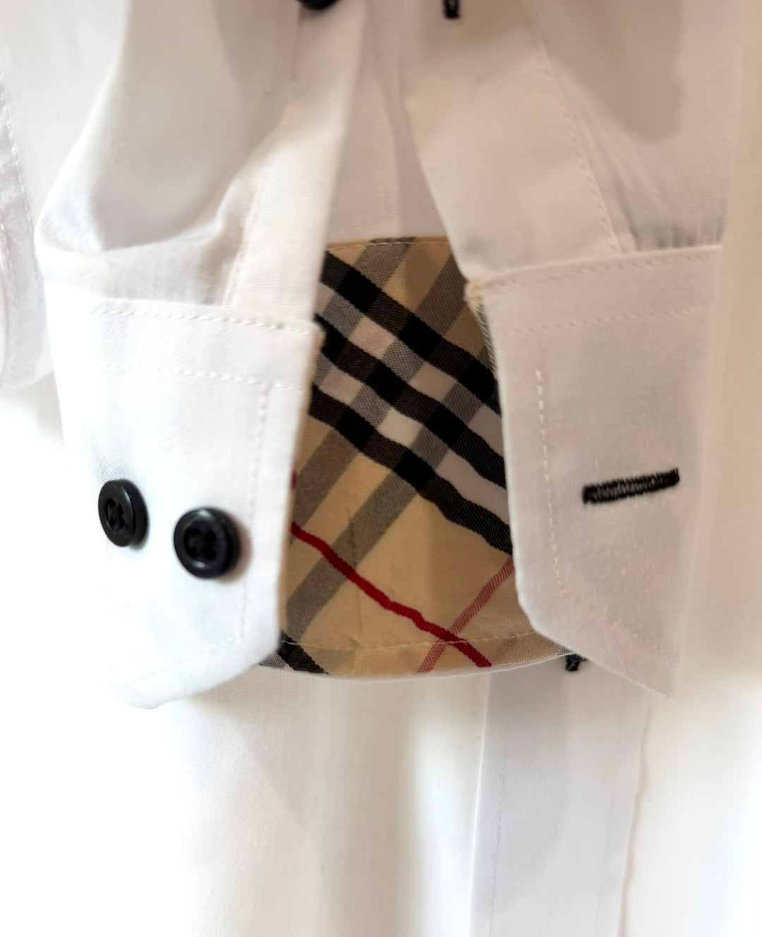 BURBERRY EKD LOGO CONTRAST BUTTONS MEN&