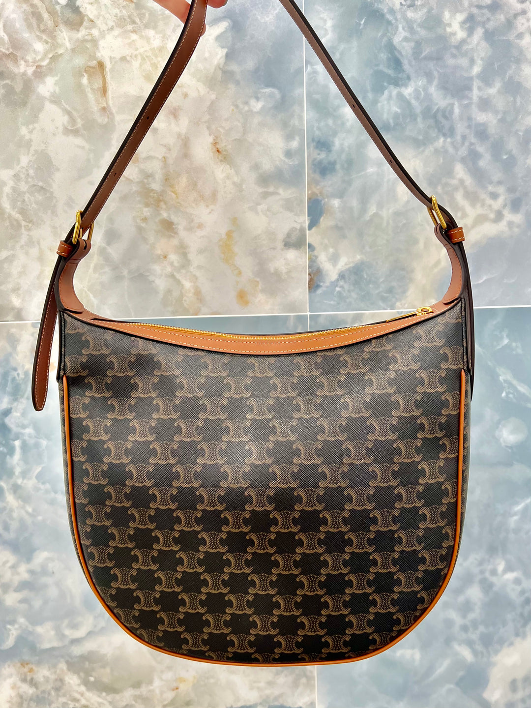 CÉLINE HELOÏSE CUIR CANVAS &amp; CALFSKIN TRIOMPH MEDIUM SHOULDER BAG