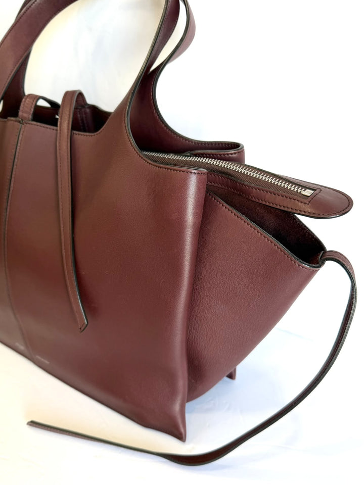 CÉLINE MEDIUM TRIFOLD CALFSKIN LEATHER SHOULDER BAG