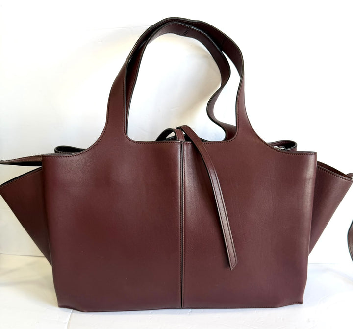 CÉLINE MEDIUM TRIFOLD CALFSKIN LEATHER SHOULDER BAG