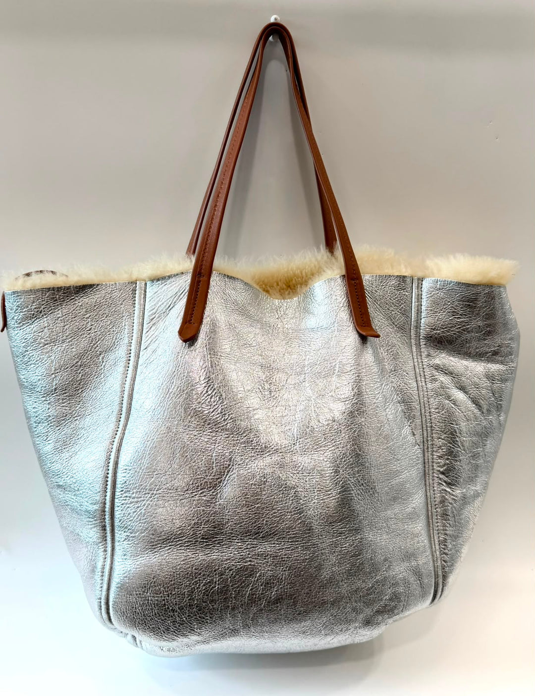 CÉLINE SHEARLING MEDIUM PHANTOM CABAS REVERSIBLE TOTE BAG