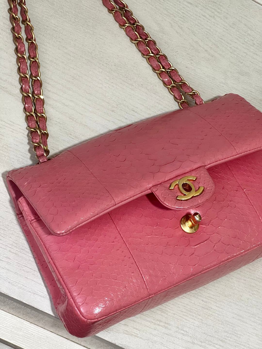 CHANEL 2.55 CLASSIC FLAP MEDIUM PINK PYTHON SHOULDER BAG