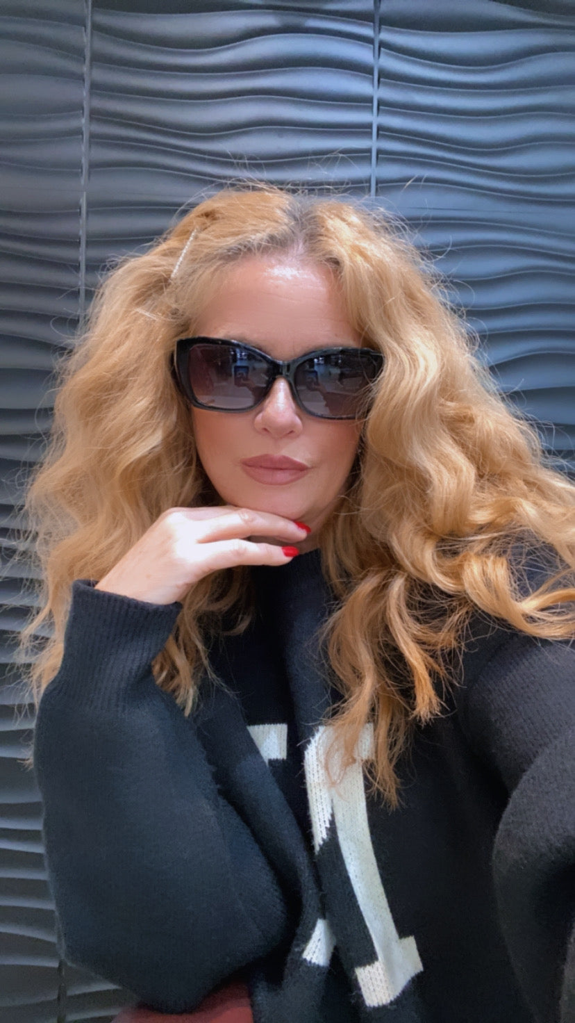 CHANEL BUTTERFLY ACETATE SUNGLASSES 71553A – Caroline display picture 3