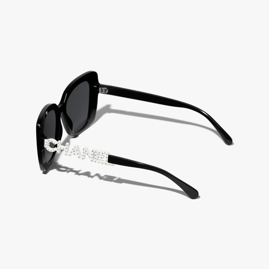 CHANEL サングラス 5422-B-A Chanel Black Acetate Rhinestones Square Frame Logo