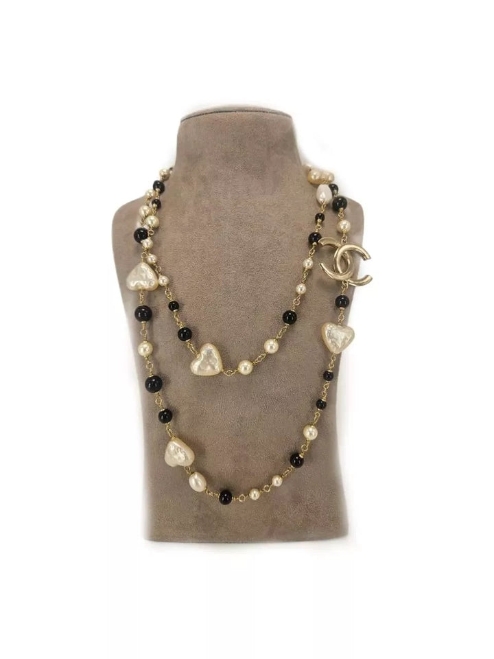 CHANEL CC HEART SHAPE FAUX PEARLS BAROQUE SAUTOIR LONG NECKLACE
