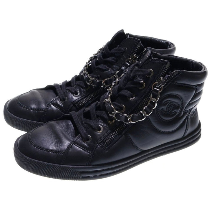 CHANEL COCO MARK CALFSKIN CHAIN ACCENT HIGH-TOP MEN&