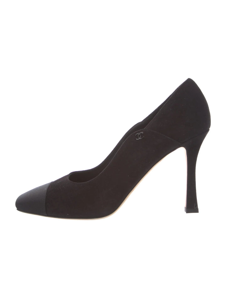 CHANEL CC CAP TOE SUEDE PUMPS
