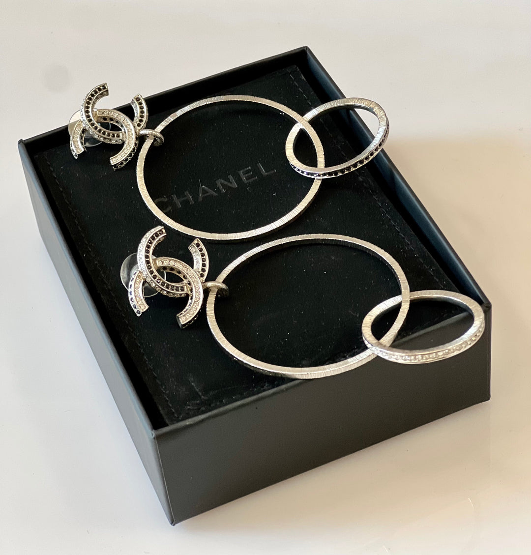 CHANEL CC DOUBLE HOOP EARRINGS