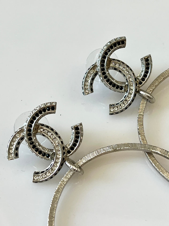 CHANEL CC DOUBLE HOOP EARRINGS
