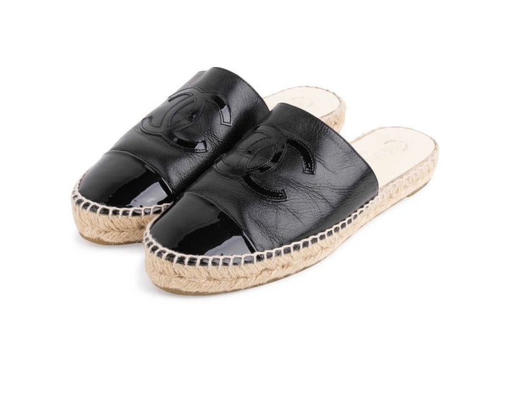 CHANEL CC CAP TOE LEATHER ESPADRILLE MULES