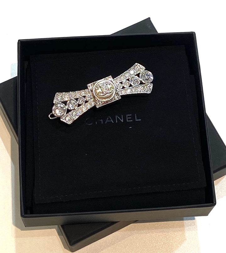 CHANEL CC LOGO CRYSTAL BOW BROOCH HAIR PIN