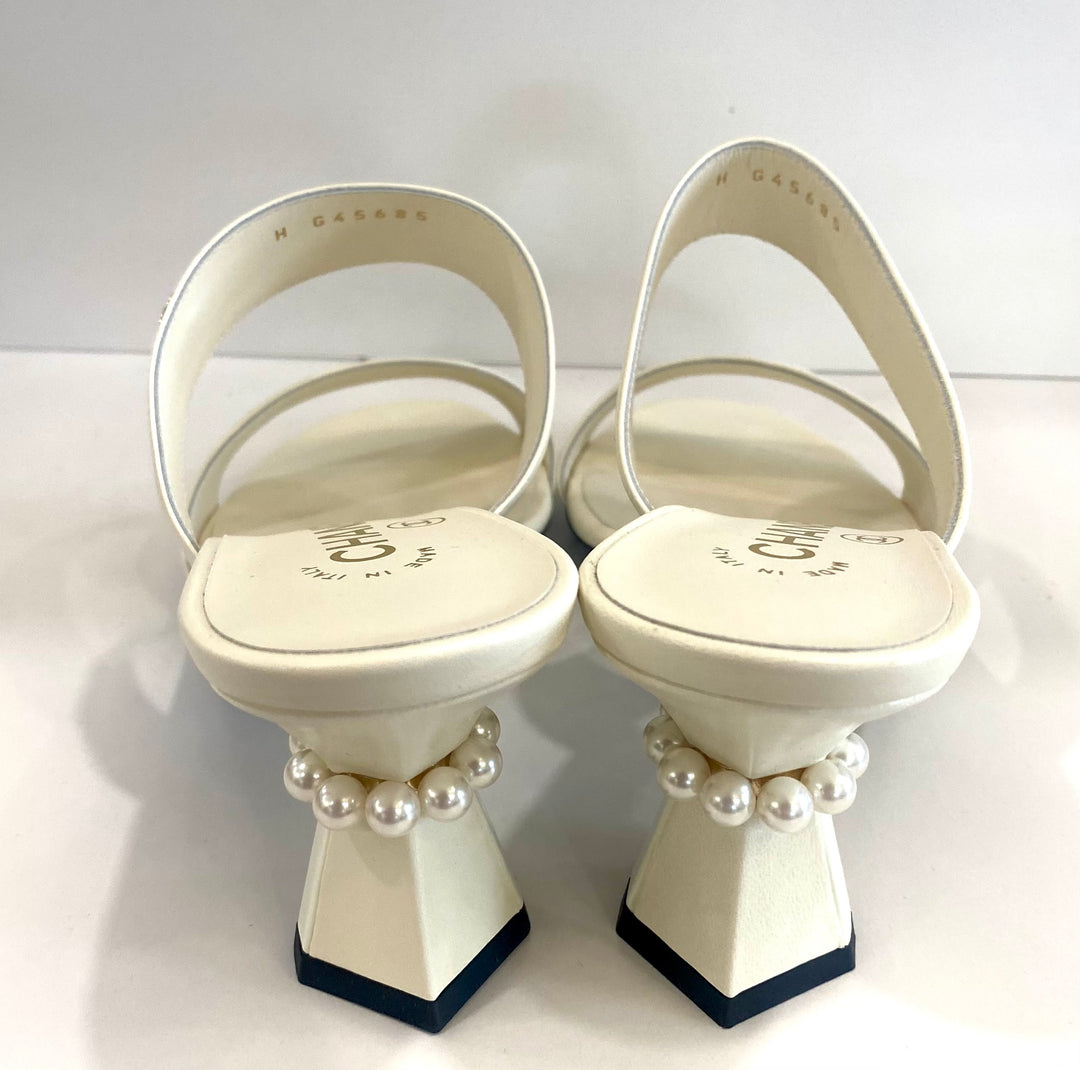 CHANEL CC FAUX PEARL EMBELLISHED HEEL MULE SANDALS