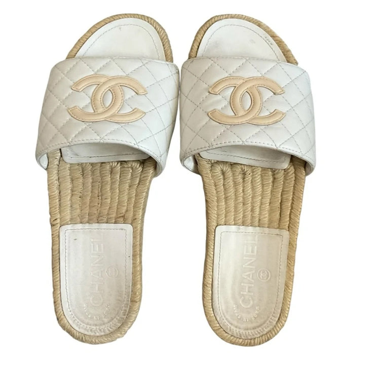 CHANEL CC LOGO LAMBSKIN LEATHER ESPADRILLE MULES