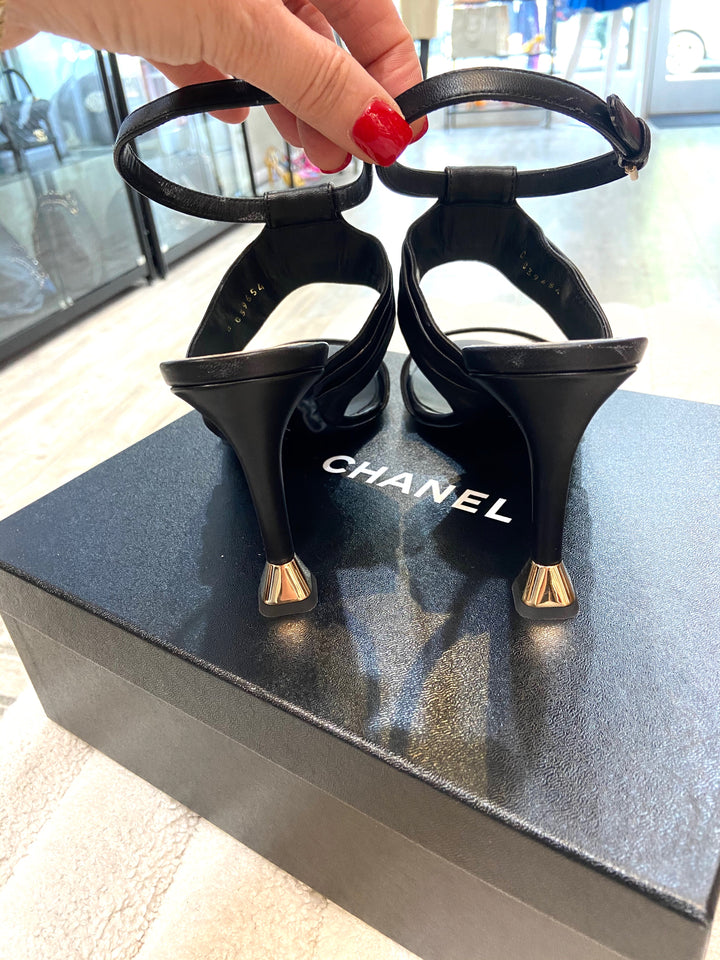 CHANEL CC LOGO LEATHER SLINGBACK SANDALS