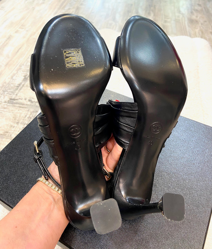 CHANEL CC LOGO LEATHER SLINGBACK SANDALS