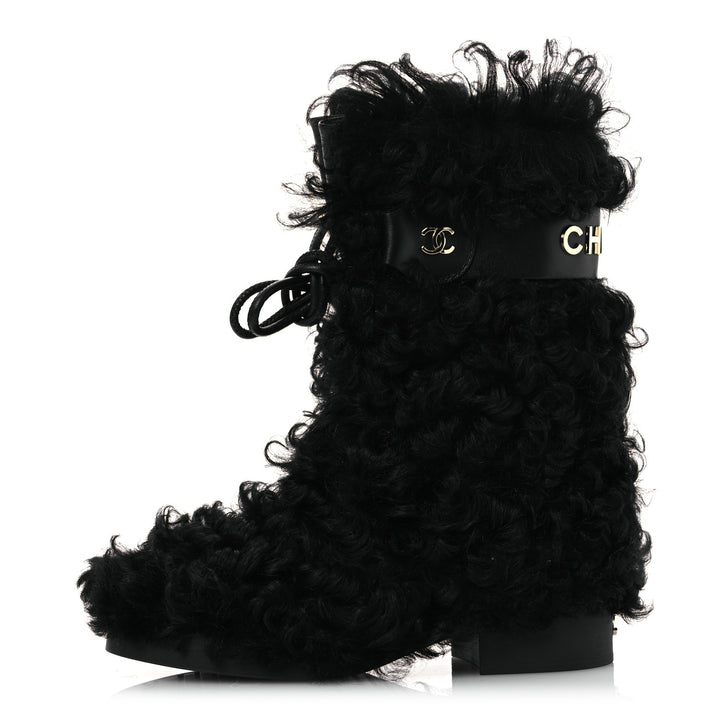 CHANEL-CC-Shearling-Boots_720x