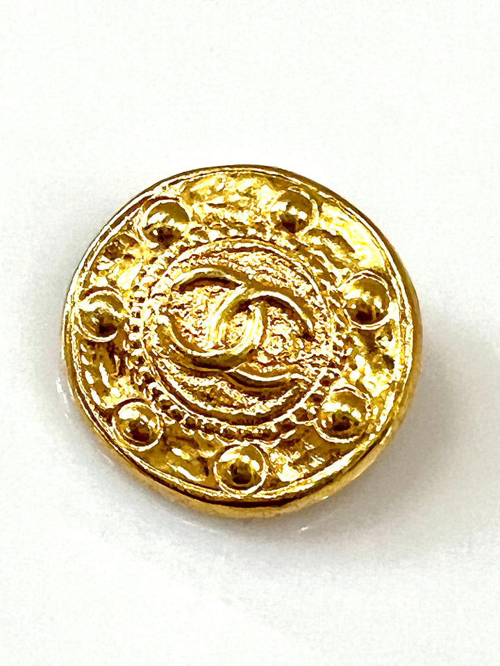 CHANEL CC VINTAGE CLIP ON EARRINGS