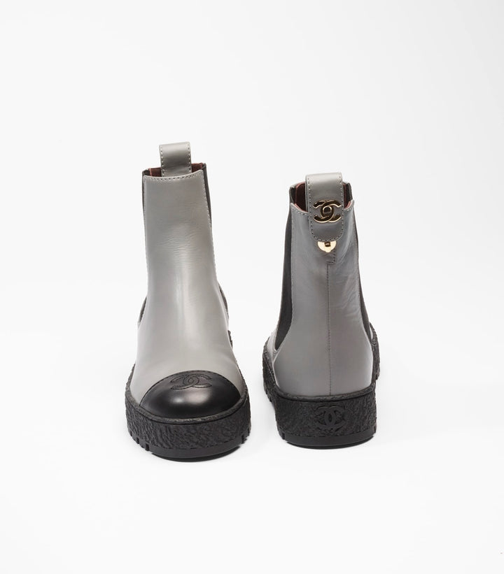 CHANEL CALFSKIN LEATHER CC LOGO CHELSEA BOOTS