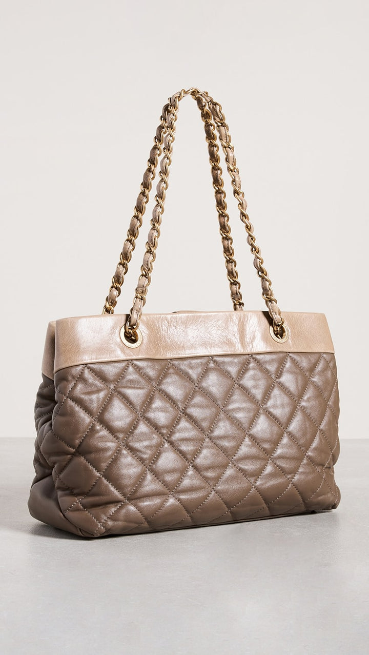 CHANEL QUILTED CALFSKIN LEATHER LARGE SOFT ELEGANCE TOTE BAG-HS