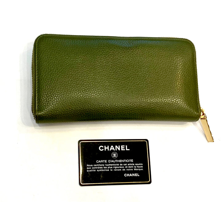CHANEL CAVIAR LEATHER CONTINENTAL ZIP AROUND WALLET