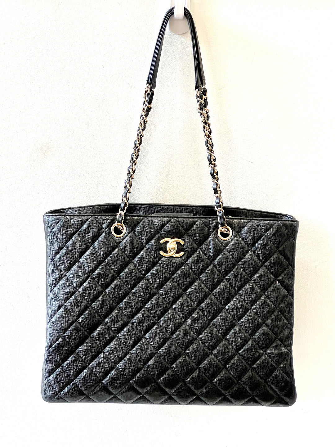 CHANEL CAVIAR QUILTED GRAND SHOPPING TOTE BAG-HS