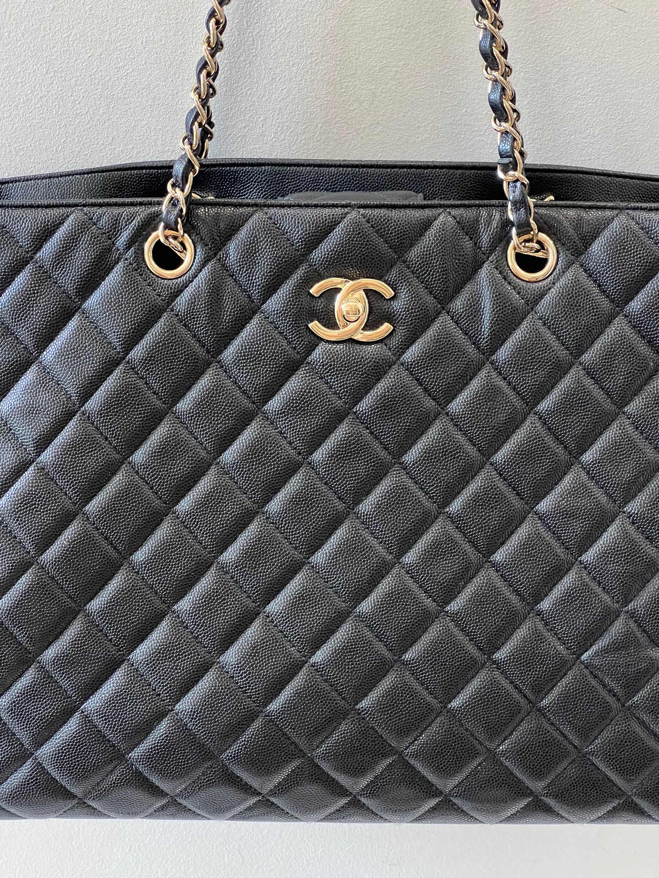 CHANEL HANDBAG GRAND CLASSIQUE TIMELESS QUILTED LEATHER CHAIN