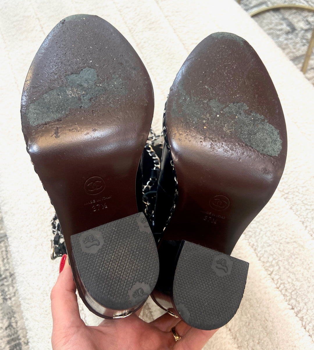 CHANEL CC RUNWAY GLAZED CHAIN OBSESSION BOOTS