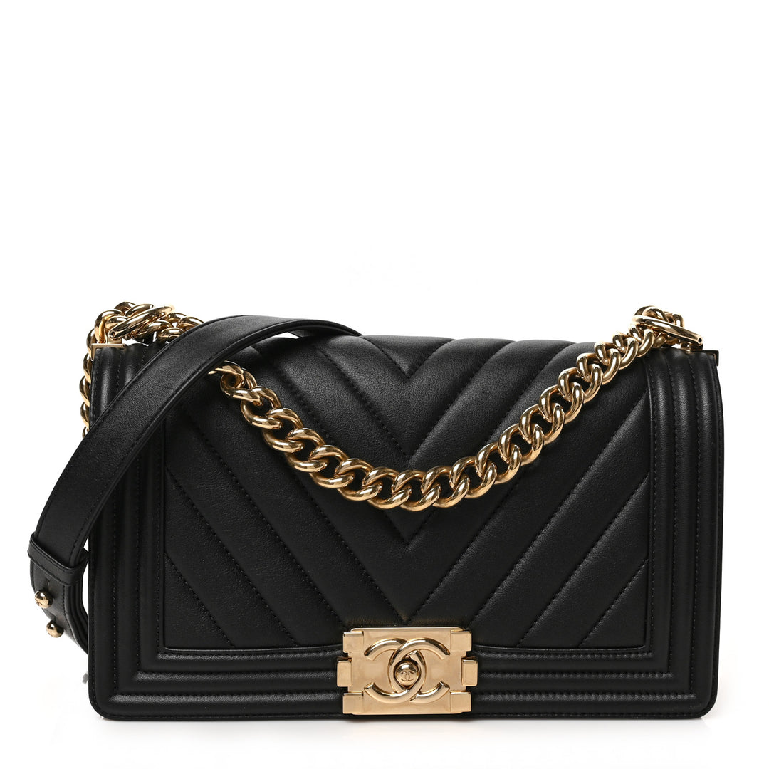 CHANEL CHEVRON QUILTED CALFSKIN NEW MEDIUM BOY FLAP BAG
