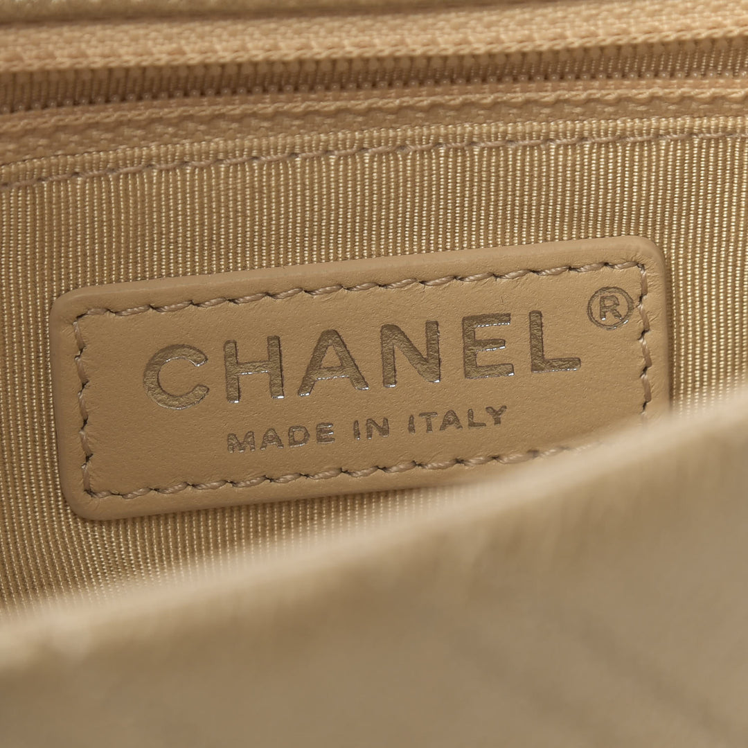 CHANEL CHEVRON QUILTED CALFSKIN STUDDED FLAP SMALL SHOULDER BAG