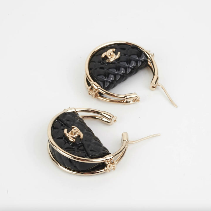 CHANEL CC CRUISE COLLECTION QUILTED FLAP BAG HOOP EARRINGS