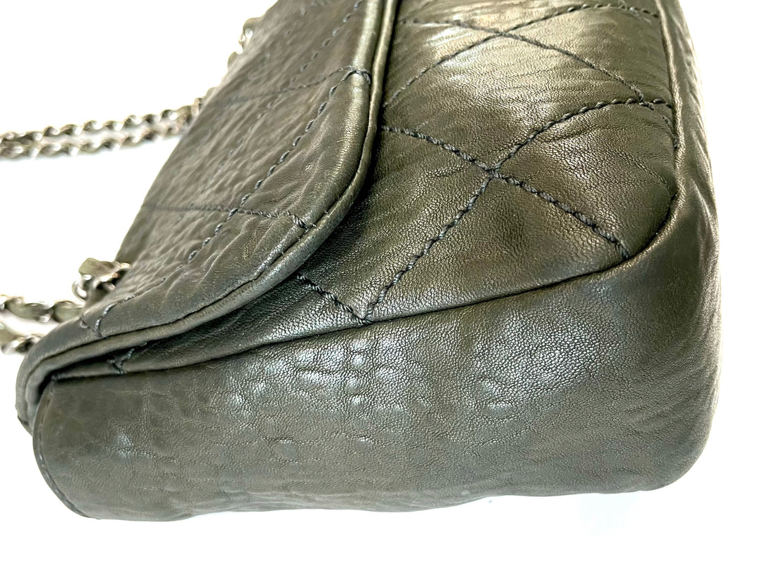 CHANEL VINTAGE CAVIAR CRUMPLED LEATHER MED CC CRAVE FLAP BAG