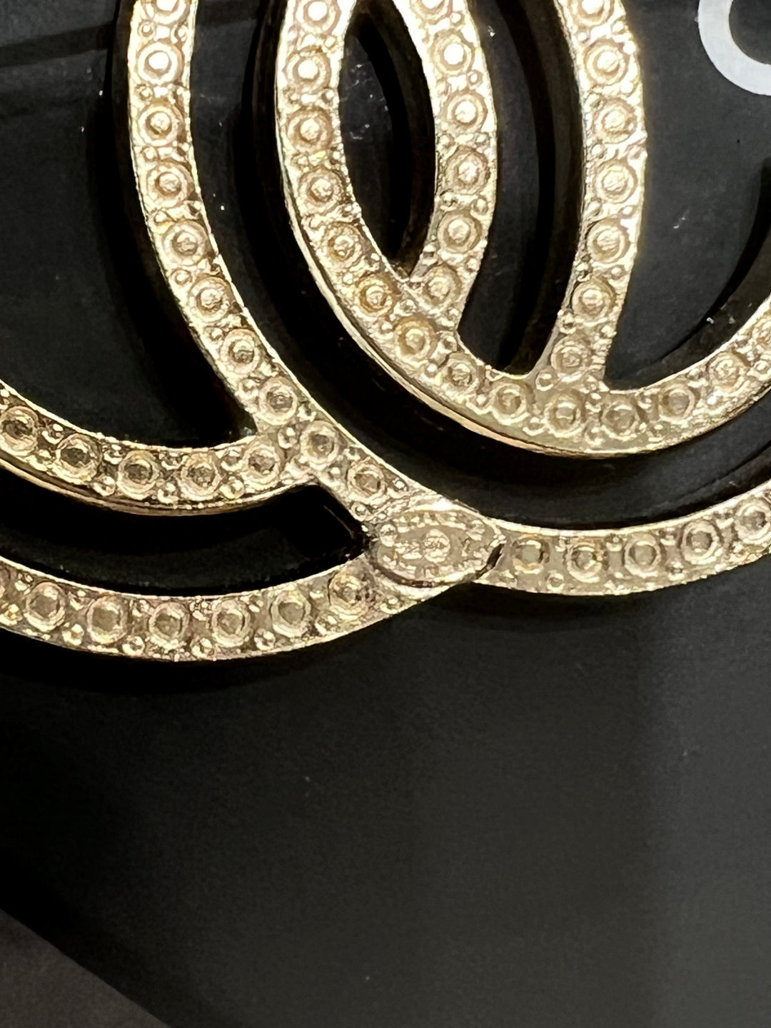 CHANEL CRYSTAL CC LIGHT GOLD BROOCH