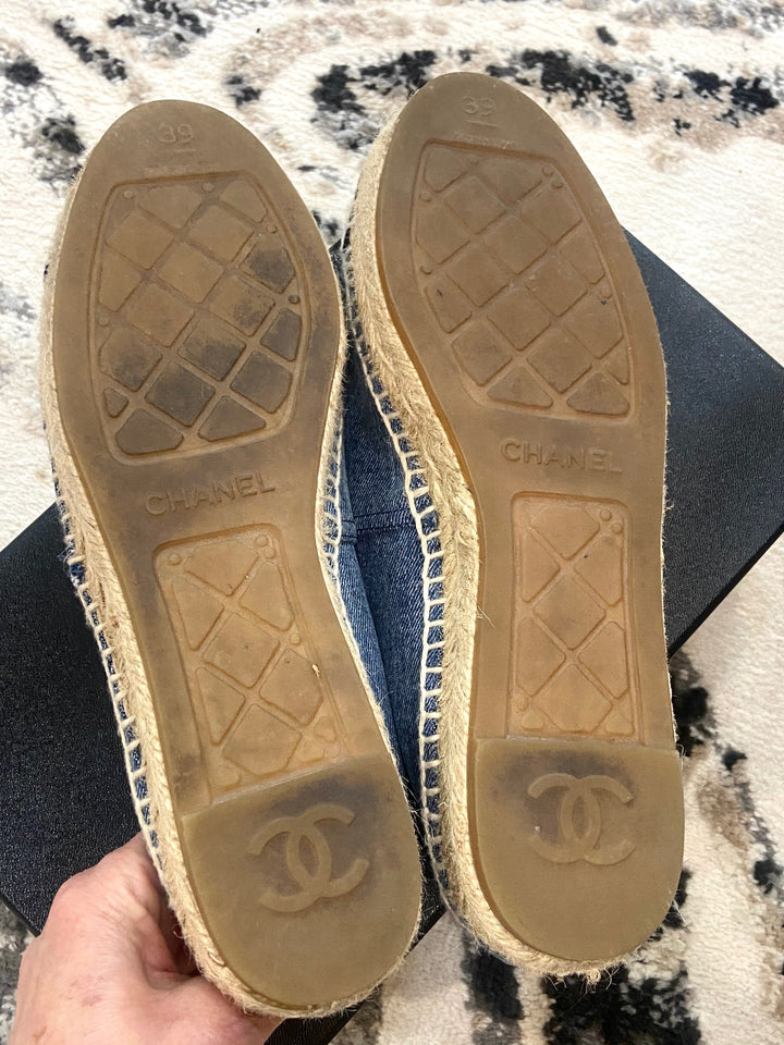 CHANEL CC DENIM ESPADRILLES