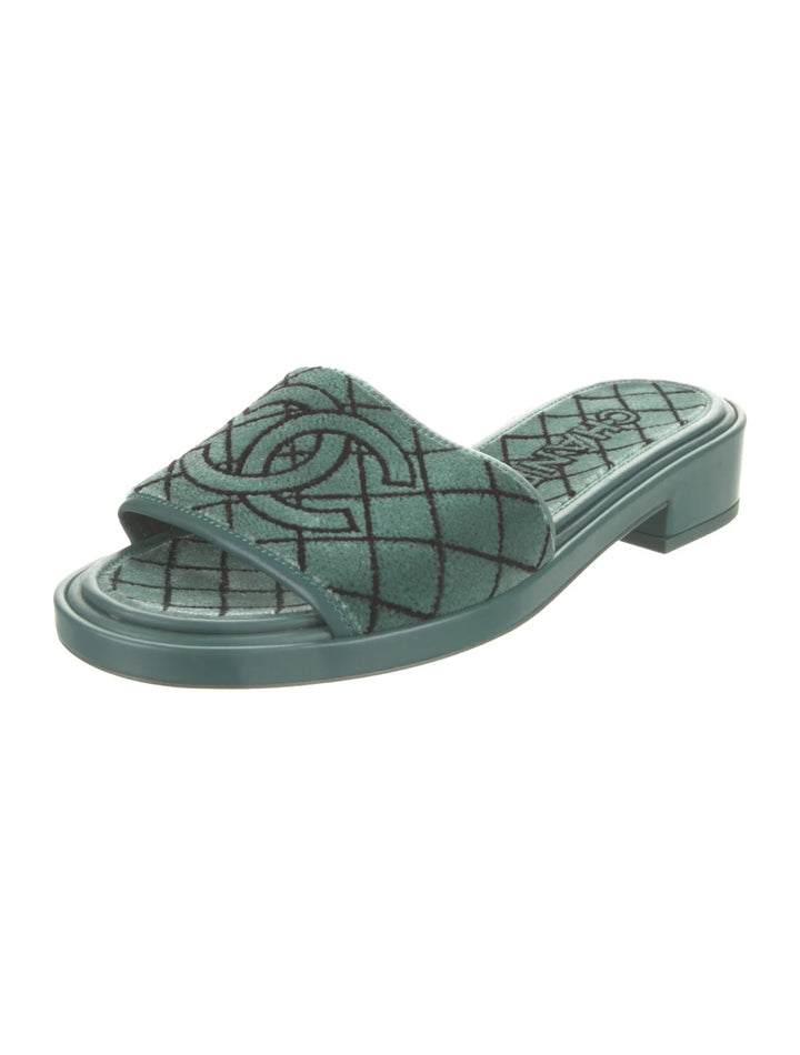 CHANEL CC EMROIDERED FABRIC &amp; CALFSKIN SLIDE MULES