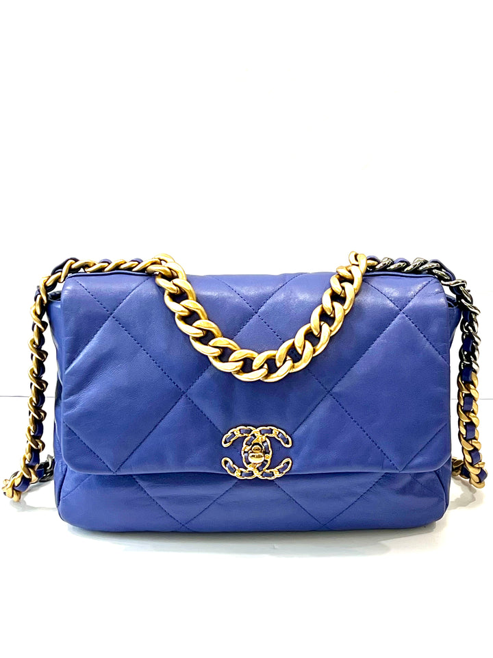 CHANEL QUILTED LAMBSKIN MEDIUM CHANEL 19 FLAP BAG