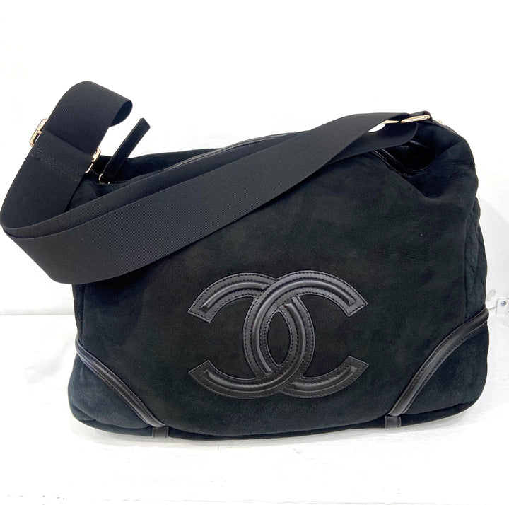 CHANEL BLACK SHEARLING HOBO BAG