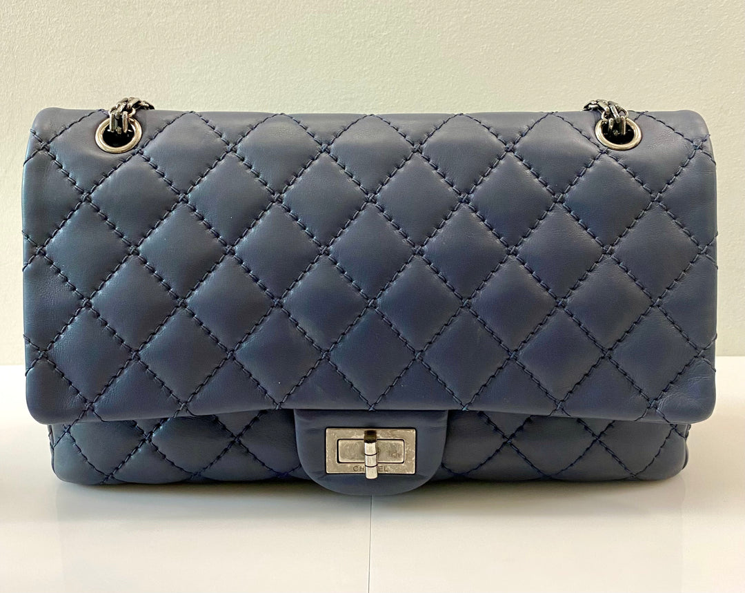 CHANEL 2.55 REISSUE DOUBLE FLAP CALFSKIN LEATHER 226 SHOULDER BAG