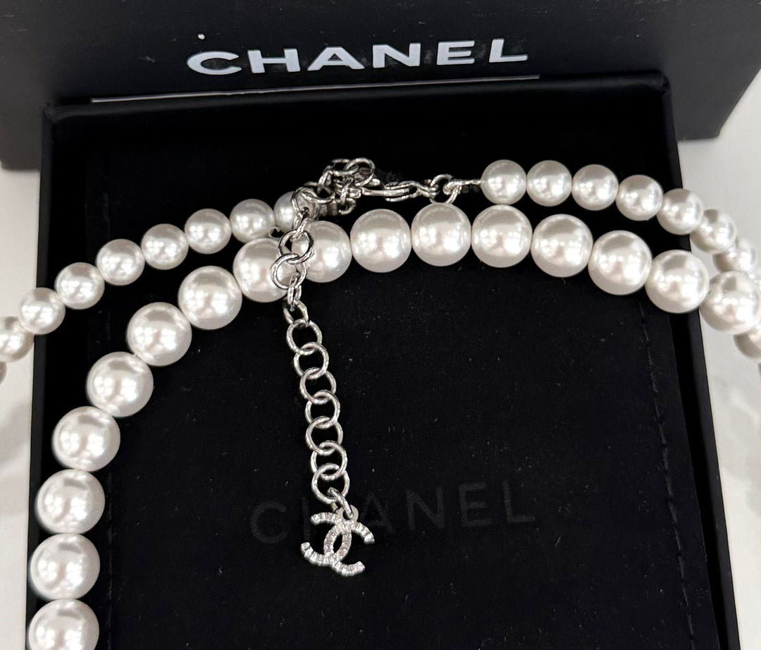 CHANEL CC PEARL RESIN LONG NECKLACE