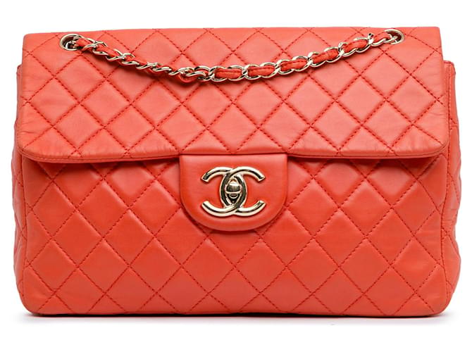 CHANEL QUILTED LAMBSKIN JUMBO CLASSIC SINGLE FLAP BAG