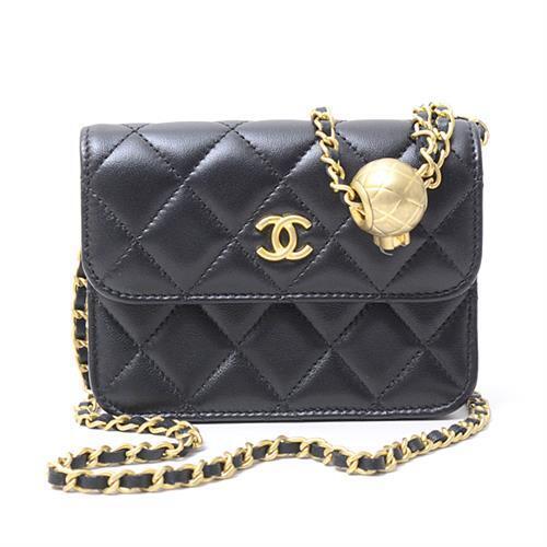 CHANEL Lambskin Quilted Pearl Top Handle Clutch With Chain