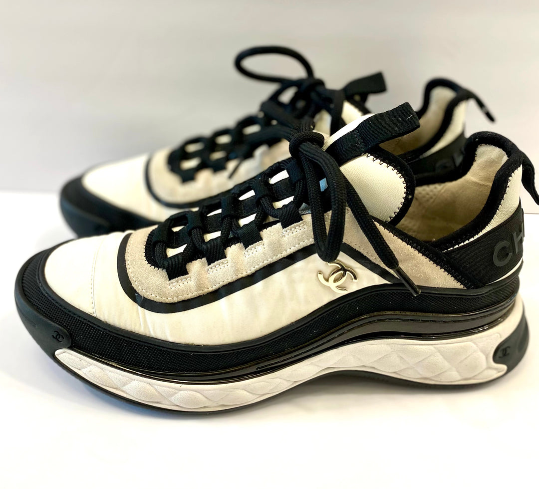 CHANEL FABRIC SUEDE CALFSKIN CC SNEAKERS