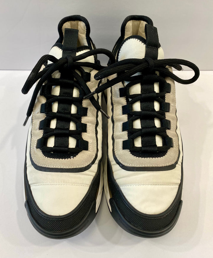 CHANEL FABRIC SUEDE CALFSKIN CC SNEAKERS
