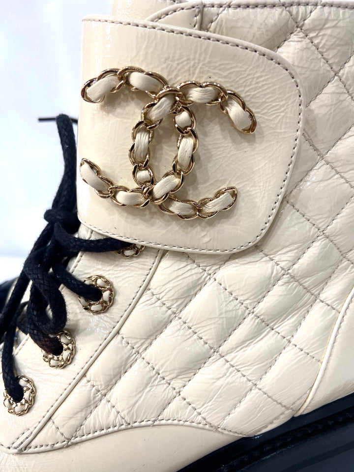 CHANEL SHINY GOATSKIN QUILTED CALFSKIN LACE UP COMBAT BOOTS