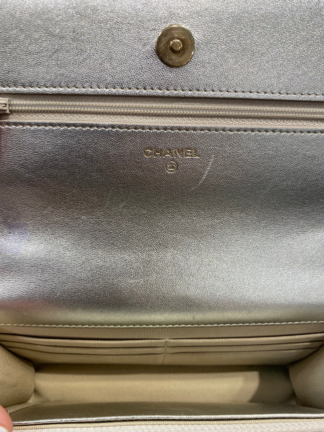 CHANEL SILVER &amp; PINK METALLIC GRADIENT QUILTED LAMBSKIN WOC-HS