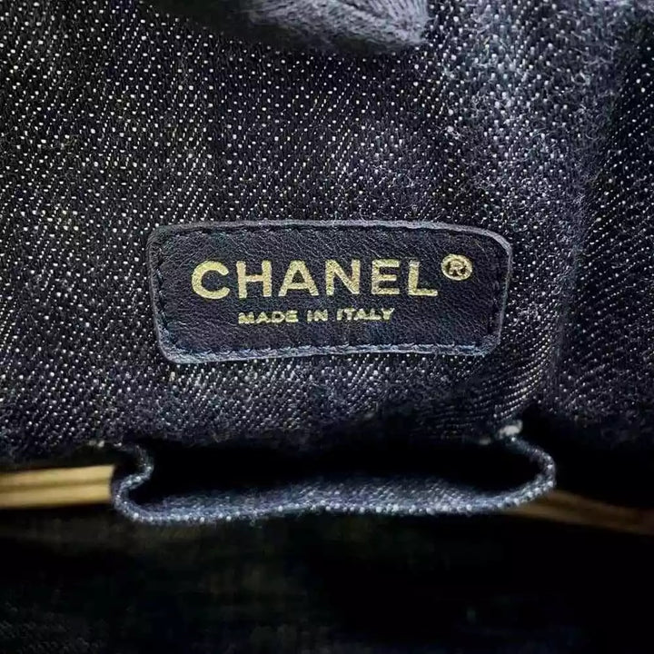CHANEL CC SPARKLING DENIM TOTE BAG