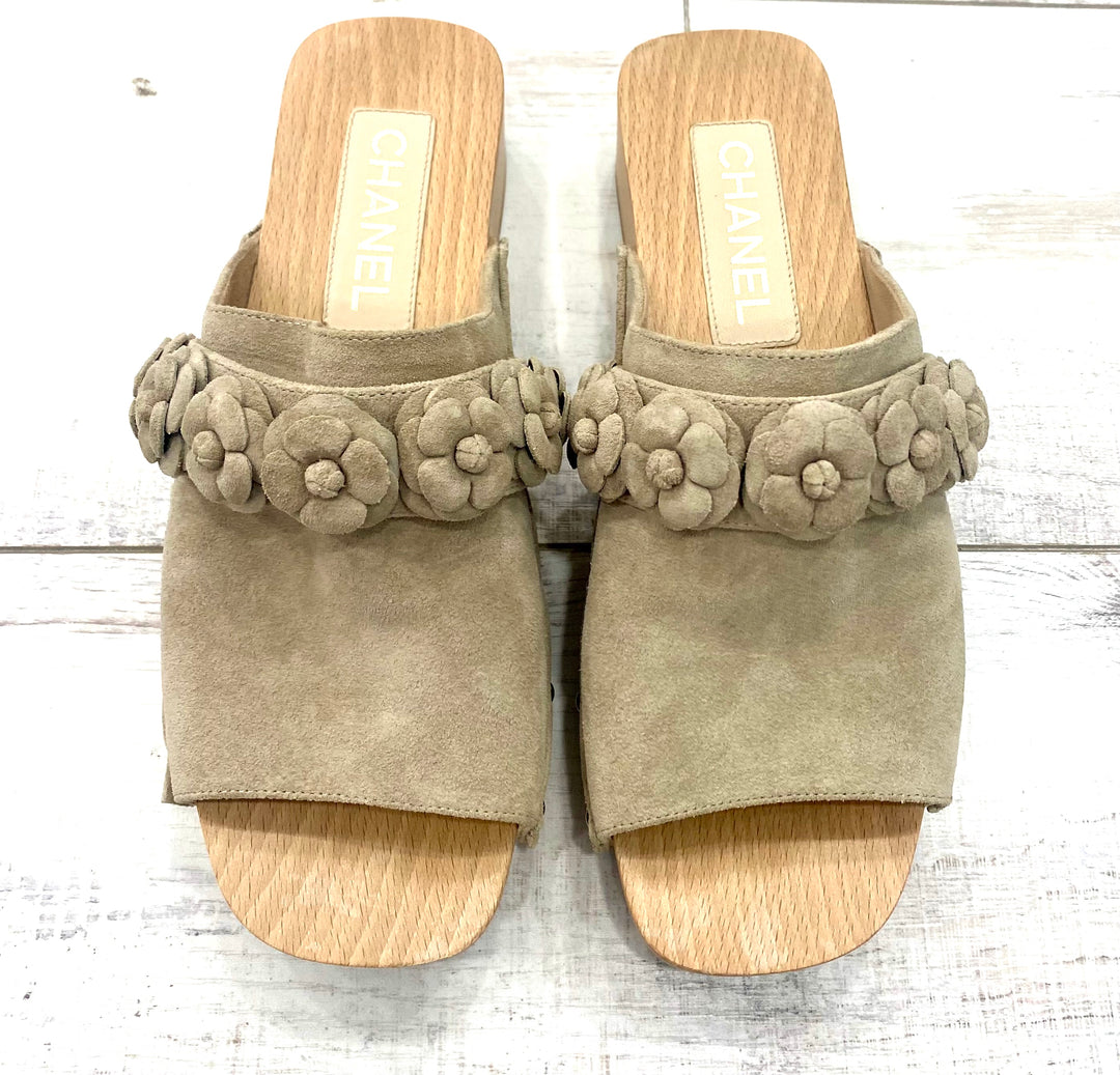Suede Mules Chanel Beige Mules Authentic Chanel Silver Beige Suede
