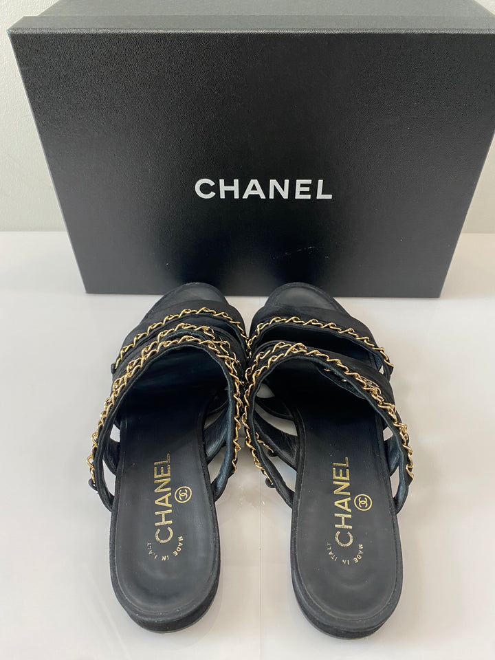 CHANEL SUEDE CALFSKIN CC CHAIN FLAT SLIDE SANDALS
