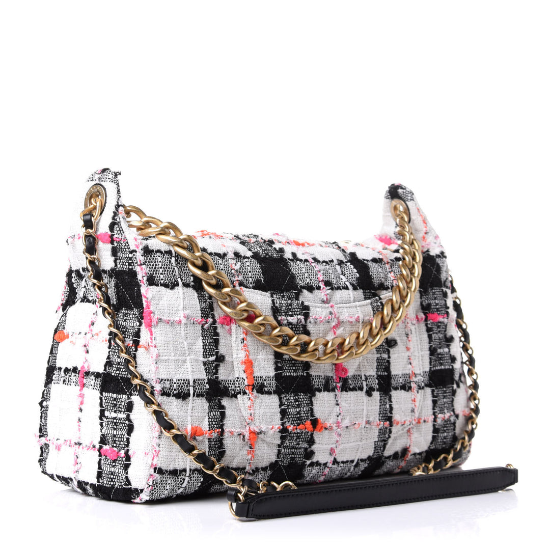 CHANEL TWEED CHAIN 20S SIGNATURE HOBO BAG